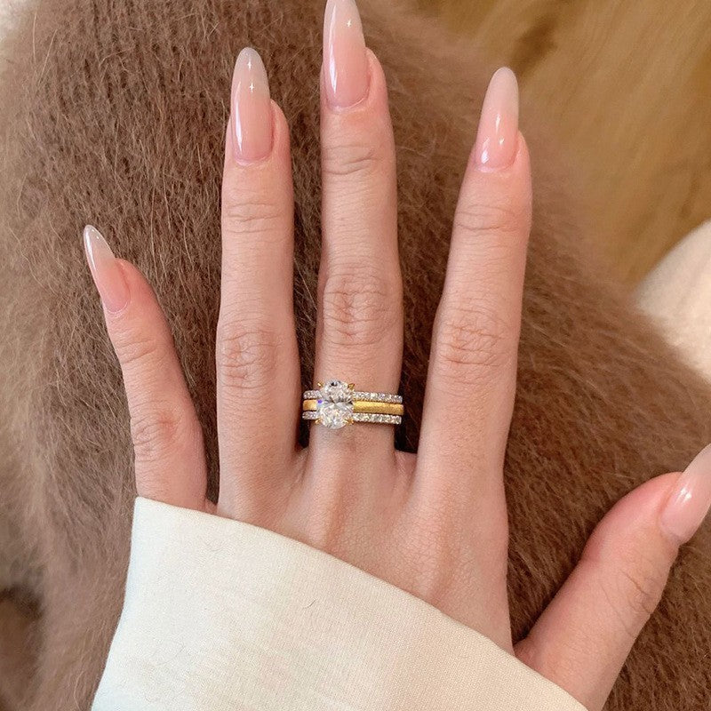 Twin Same Brushed Big Diamond Row Diamond Ring